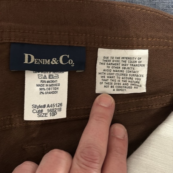 NWT Denim & Co Size 10P Bootcut Brown Jeans - Picture 3 of 7